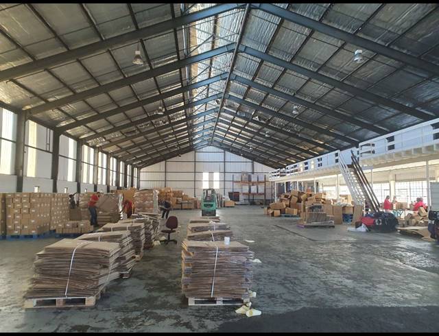 1,600M² FACTORY TO LET IN TRIANGLE FARM